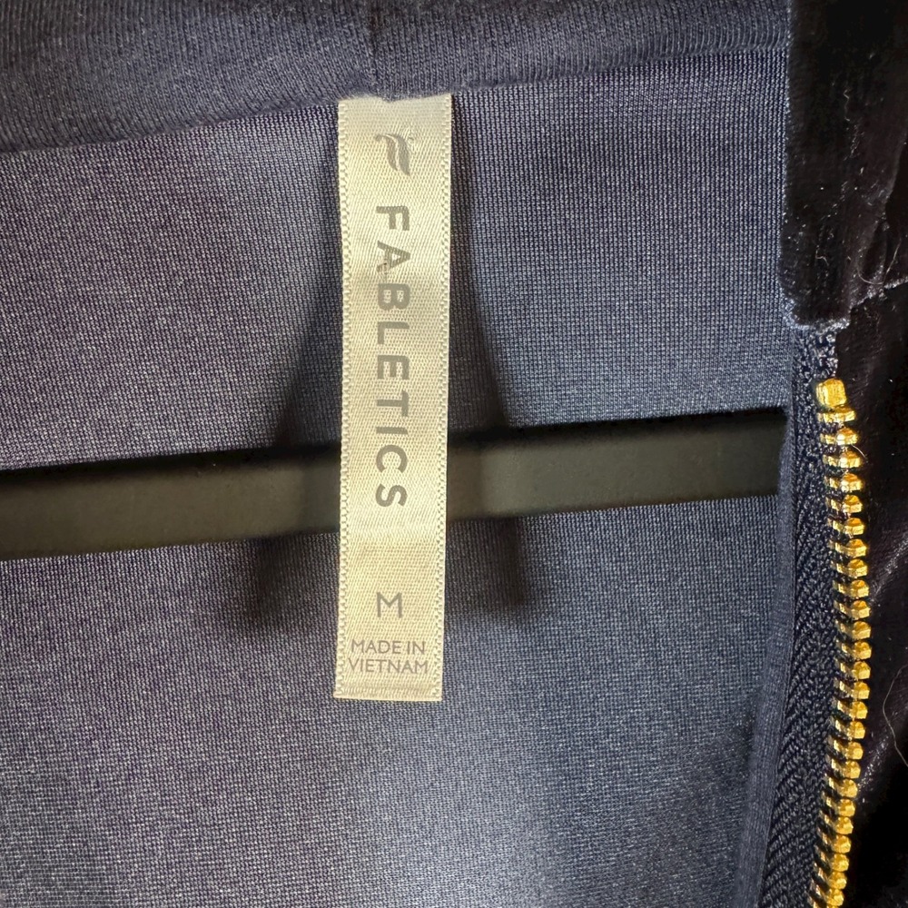 Fabletics Womens Sz M Velvet Velour Hoodie Zip Up Jacket Navy Blue Gold Hardware - Picture 4 of 8